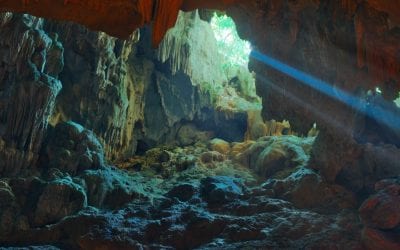 These are the Most Fascinating Eureka Springs Caves You Can’t Miss