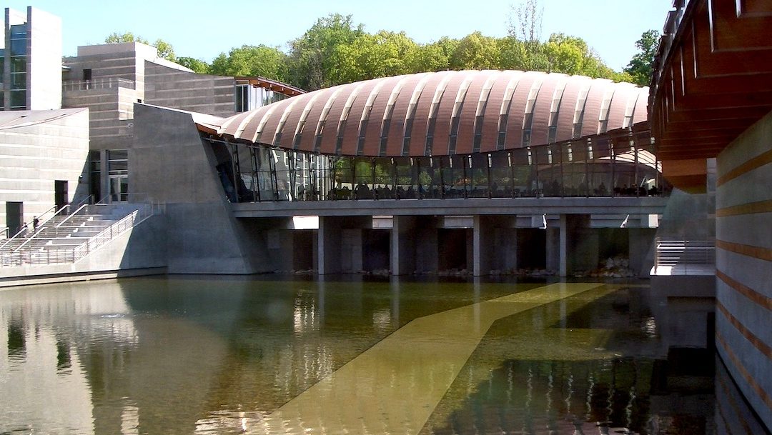 What You Need to Know About the Crystal Bridges Museum of Art